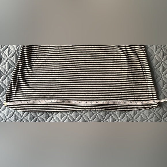 Buttercream Clothing tunic tee in white & charcoal grey, size 1X - Picture 10 of 13